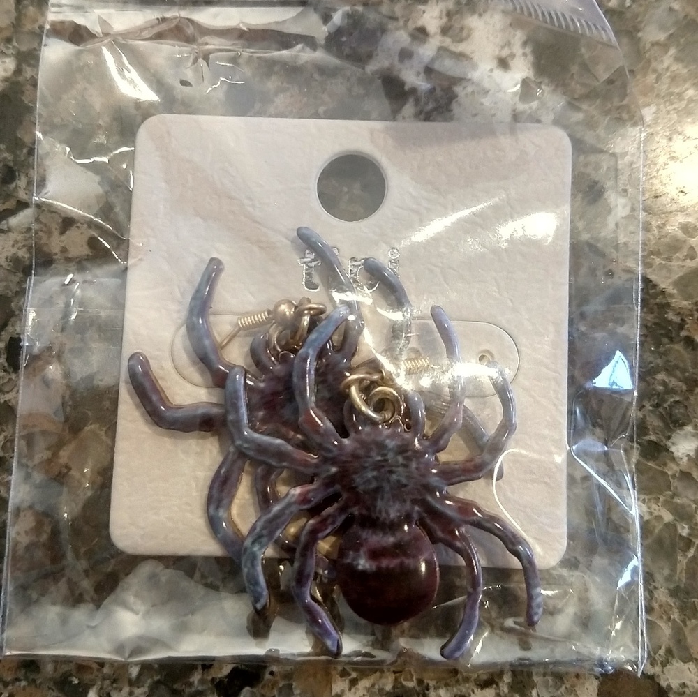 NWT Spider earrings
